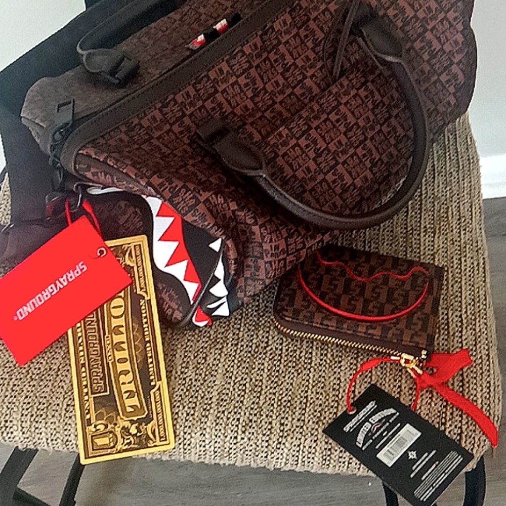 Limited addition spray ground 1Trillion mini duffle and wallet set